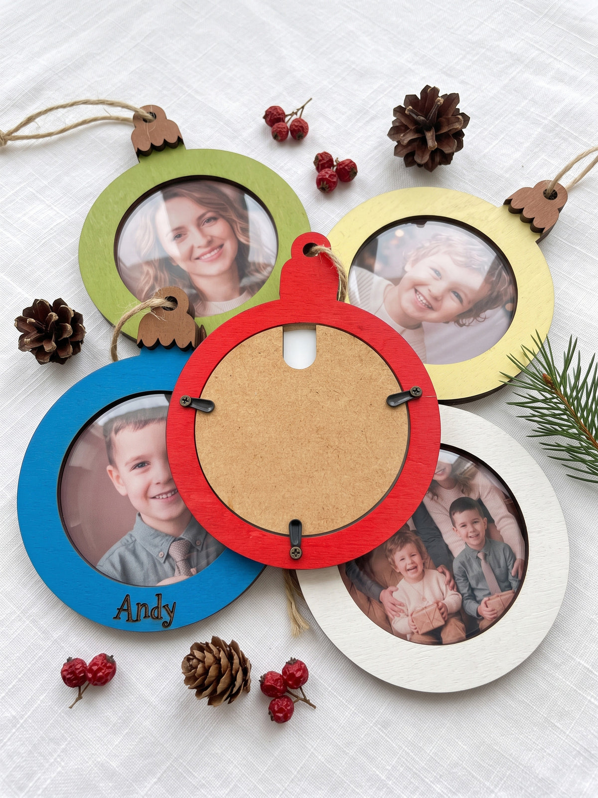 Décoration d'arbre de Noël personnalisée | Ornements de cadre photo circulaire en bois