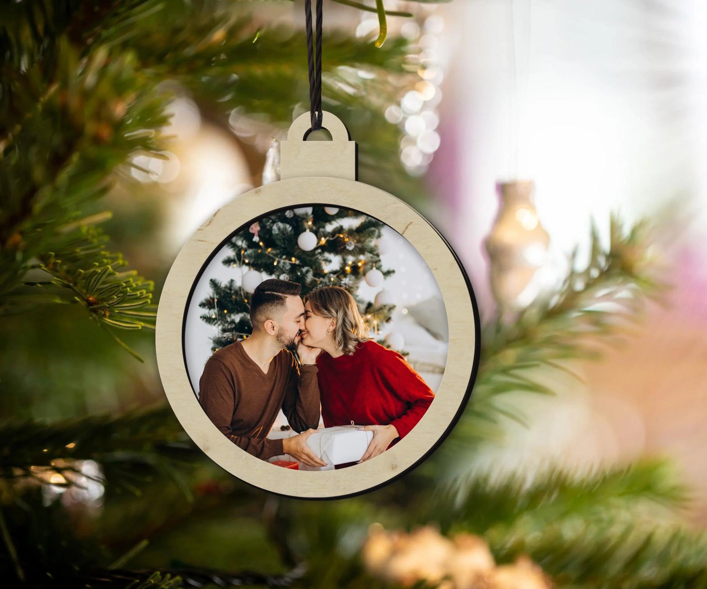 Personalized Christmas Tree Ornaments | Custom Engraved Text | Picture Frame - The Frame Depot