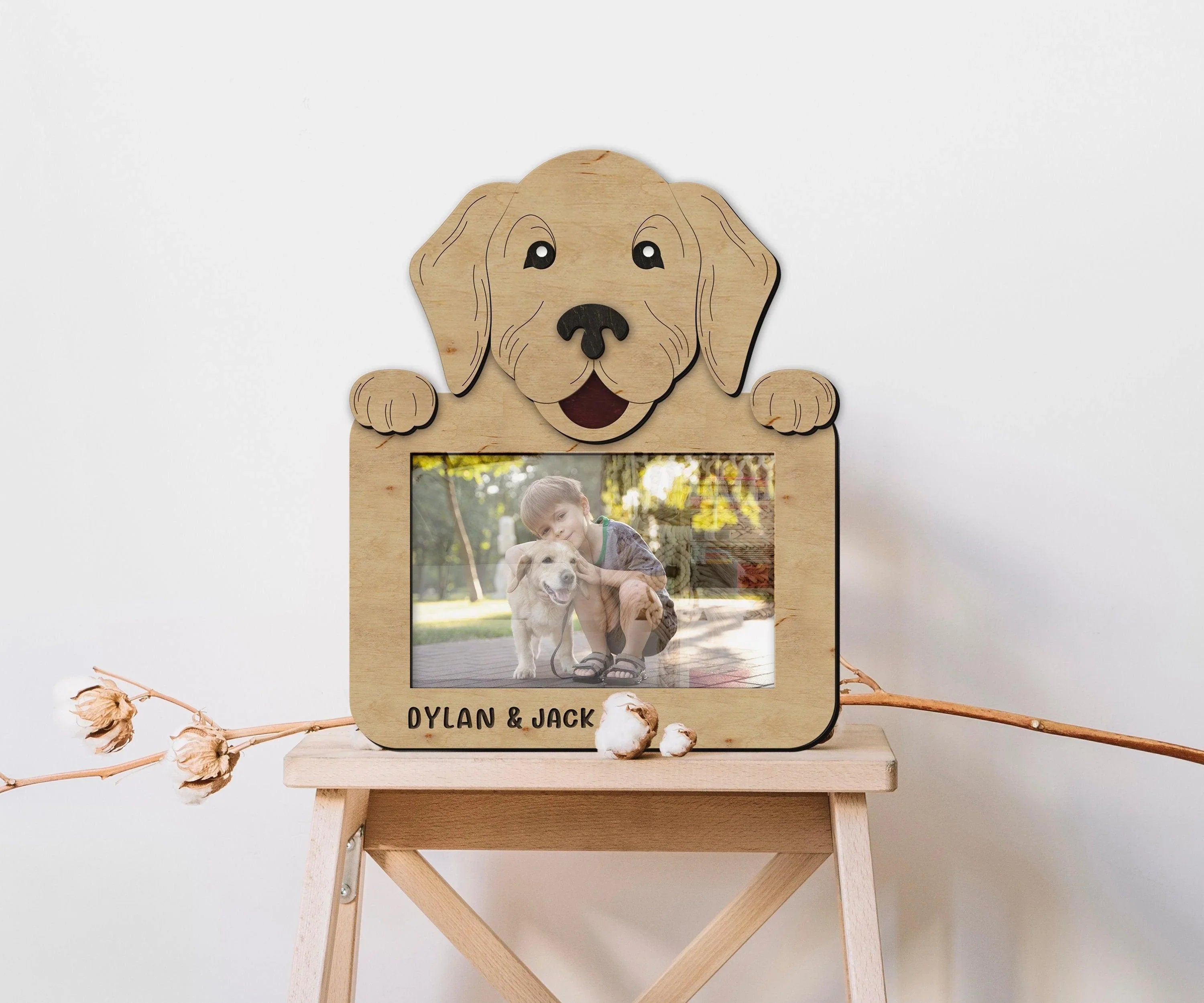 Custom Golden Retriever Frame | Personalized Dog Picture Decor - The Frame Depot
