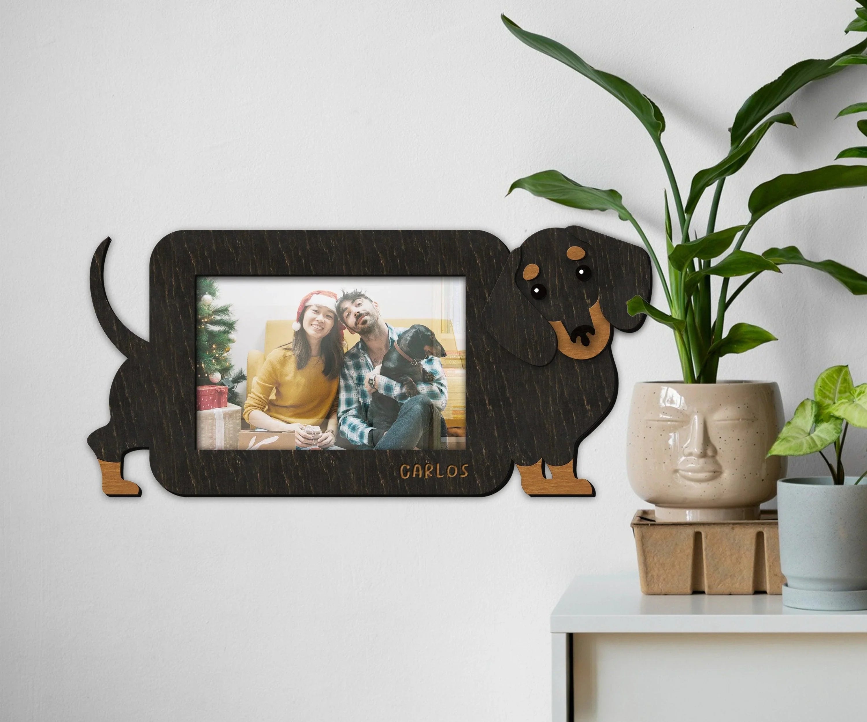 Personalized Dachshund Picture frame - Pet-themed Photo Decor - The Frame Depot