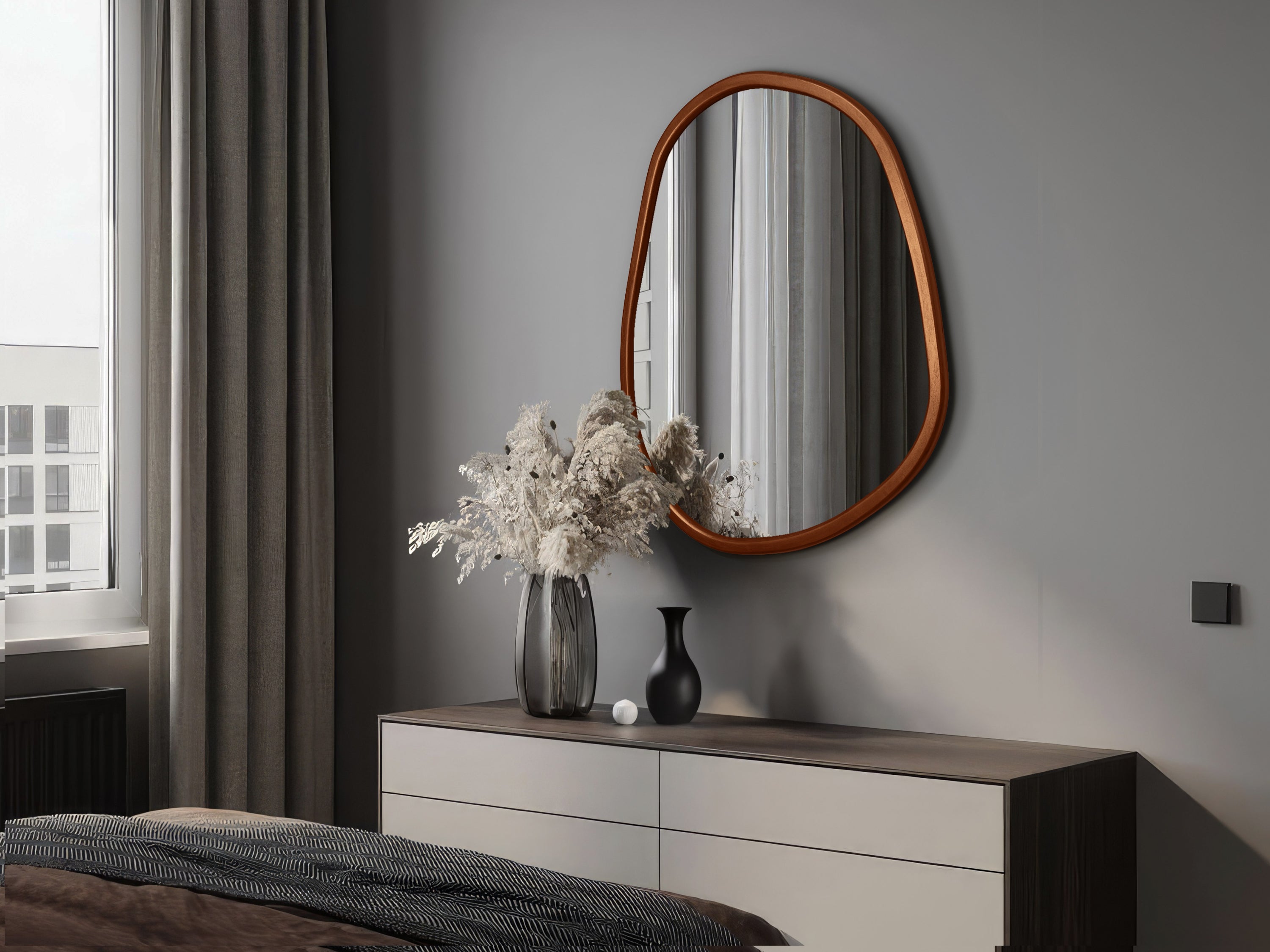 Miroir à cadre en bois de forme organique