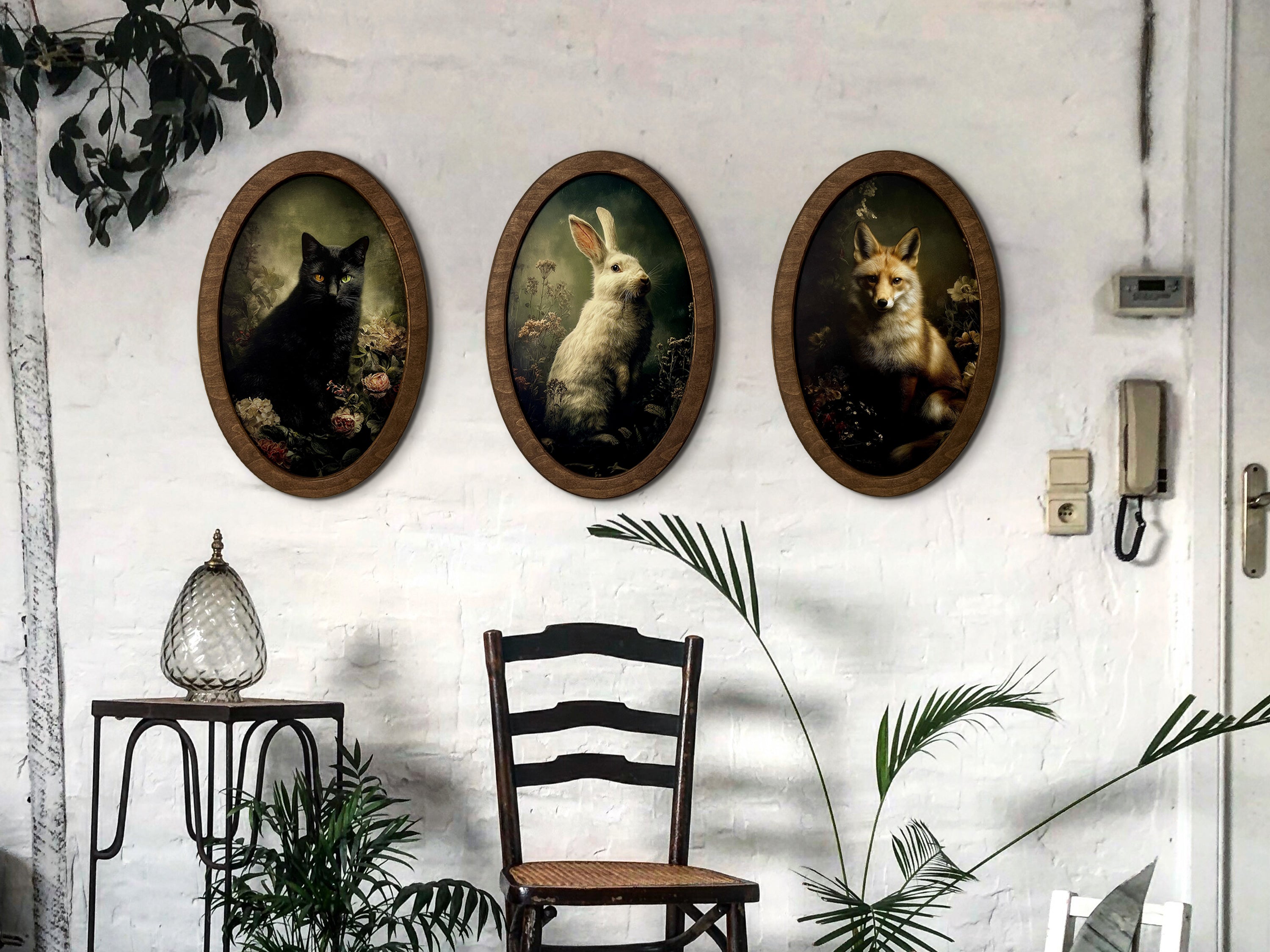 Vintage Animal Portrait Wall Art | Gothic Oval Wooden Frame Set