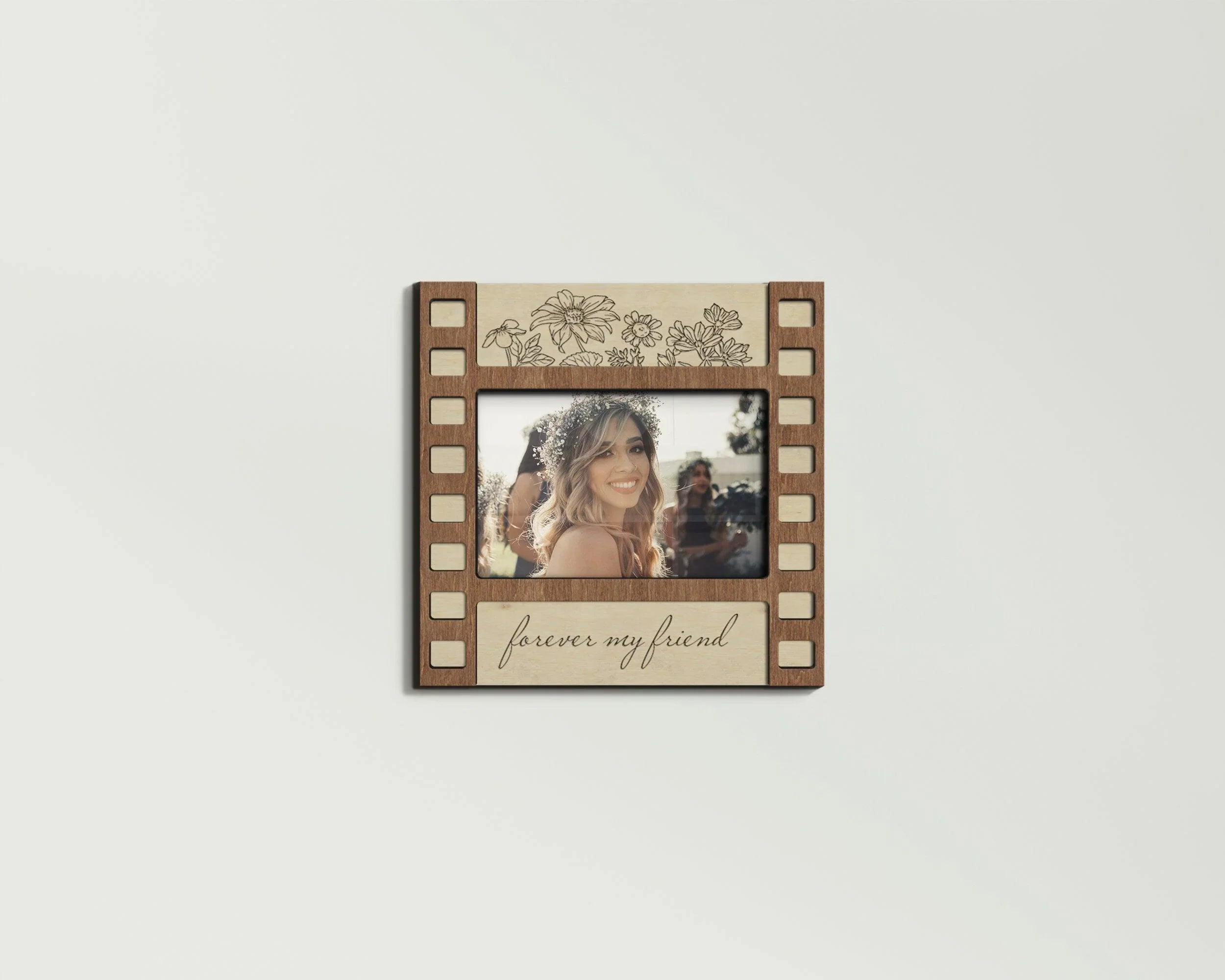 Floral Wooden Photo Frame | Engraved Forever My Friend Sign - The Frame Depot