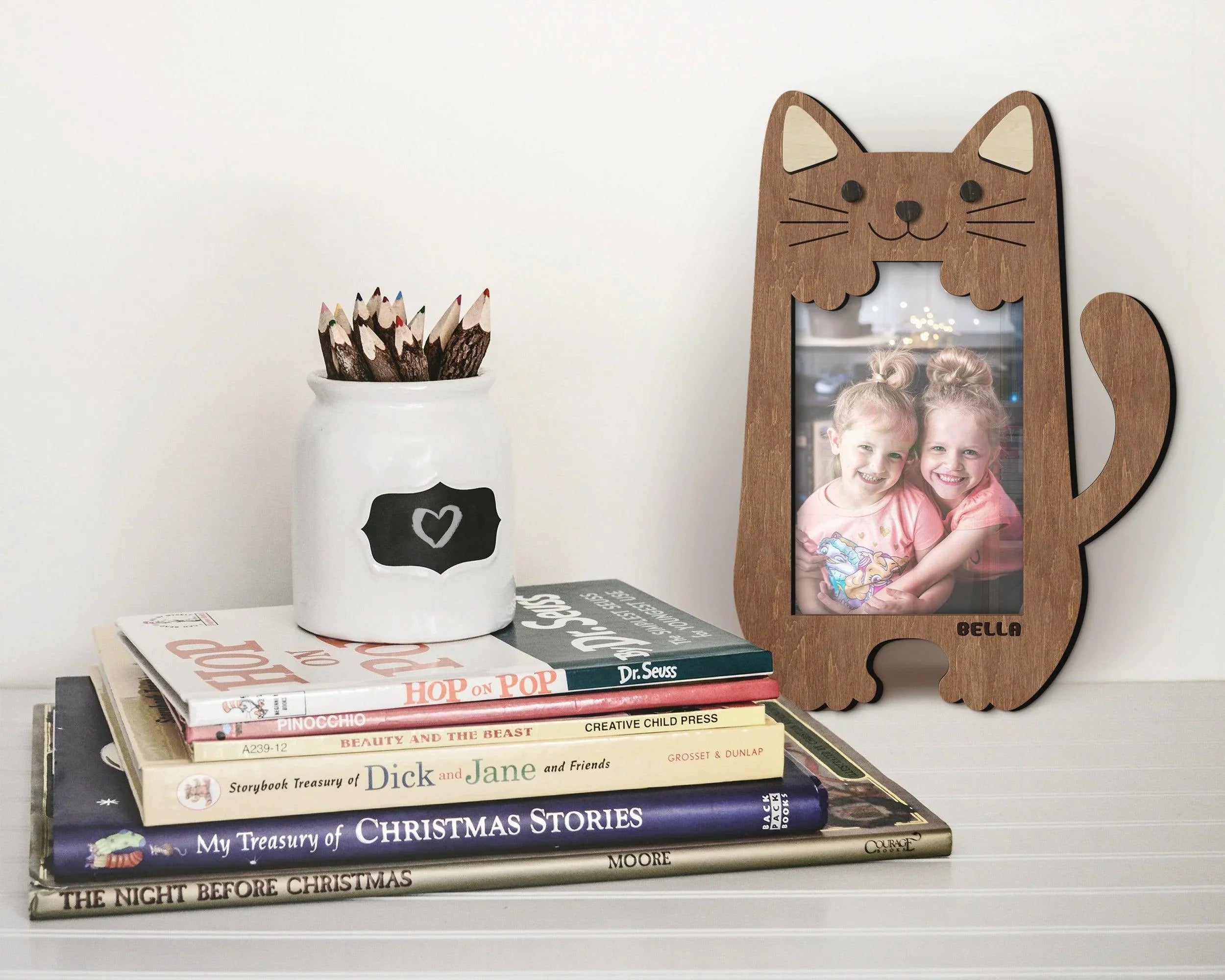Personalized cat shaped photo frame Custom color nursery decor Wooden kids room decor Custom name birthday picture frame Small 4x6 photo - The Frame Depot