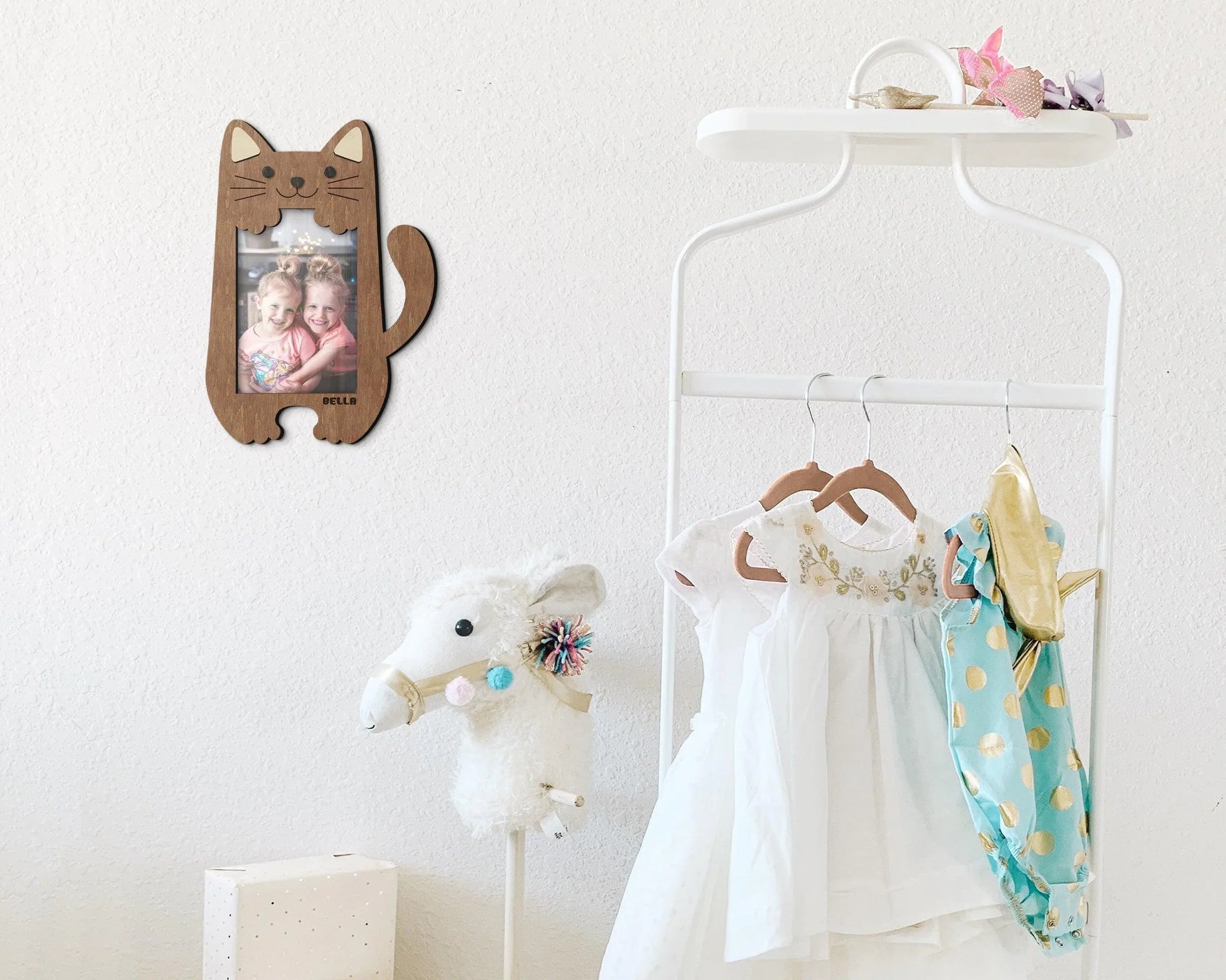 Personalized cat shaped photo frame Custom color nursery decor Wooden kids room decor Custom name birthday picture frame Small 4x6 photo - The Frame Depot