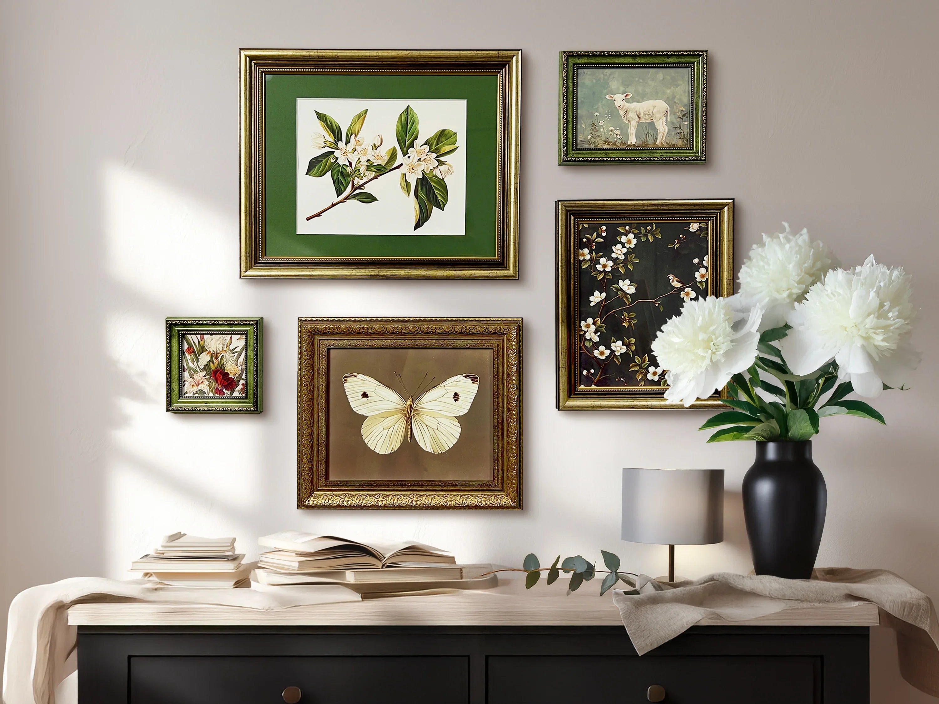 Regalia Vintage Small Set - Gallery Wall Frames