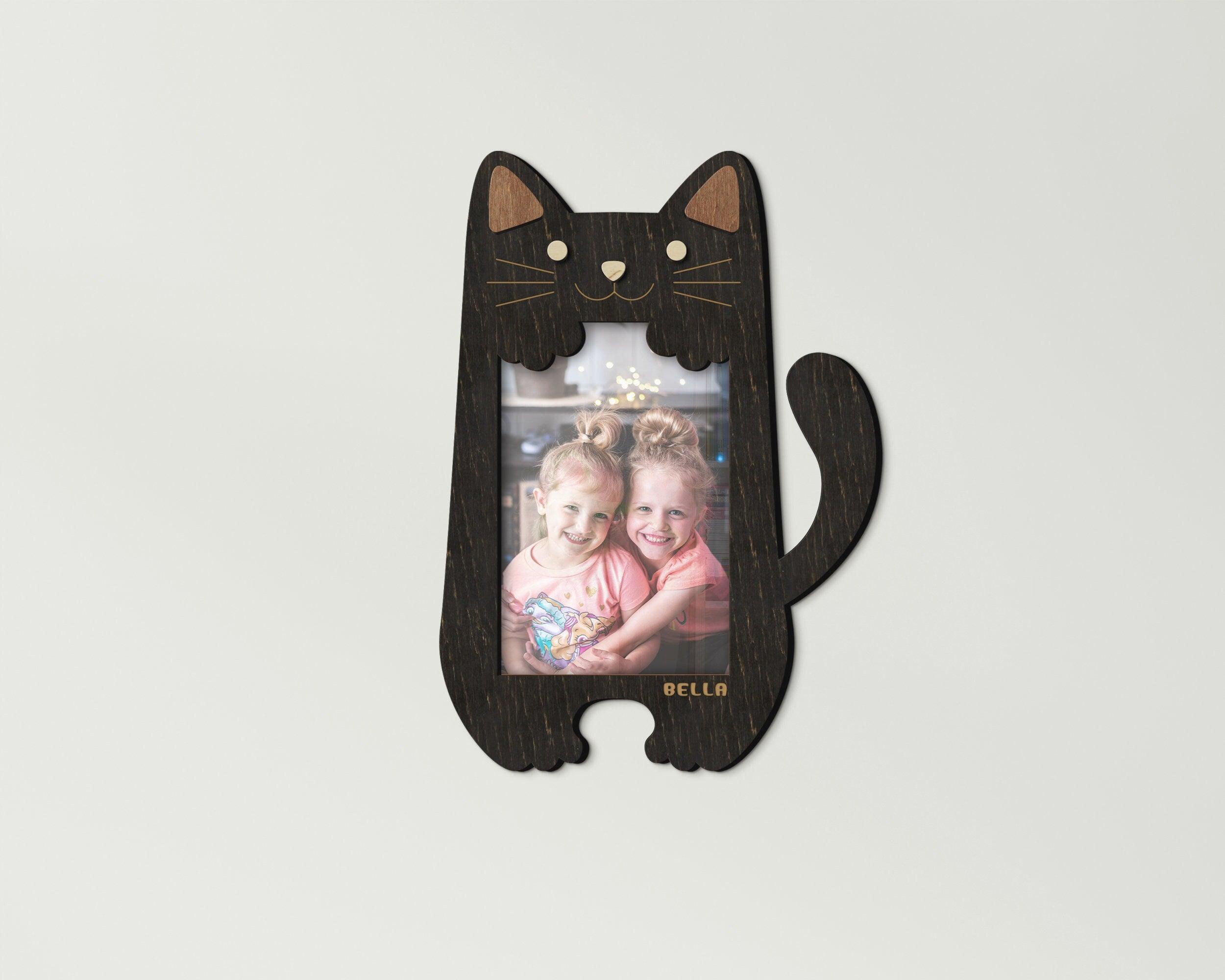 Personalized cat shaped photo frame Custom color nursery decor Wooden kids room decor Custom name birthday picture frame Small 4x6 photo - The Frame Depot