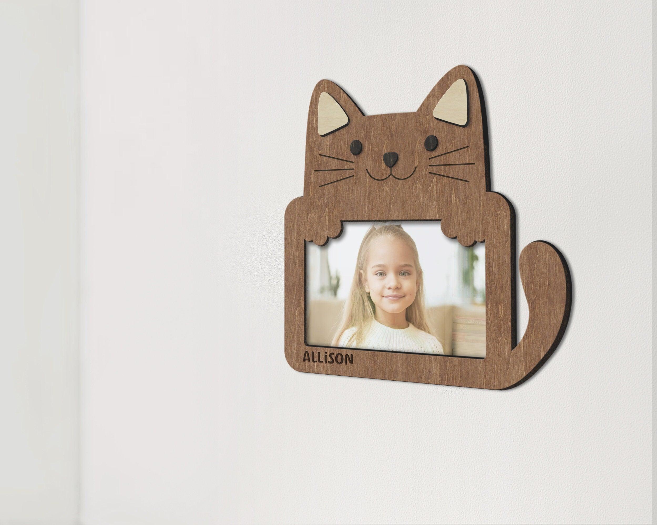 Personalized cat photo frame Custom color 4x6 photo frame Black cat decor Nursery wall decor Wooden kids room decor First birthday gift